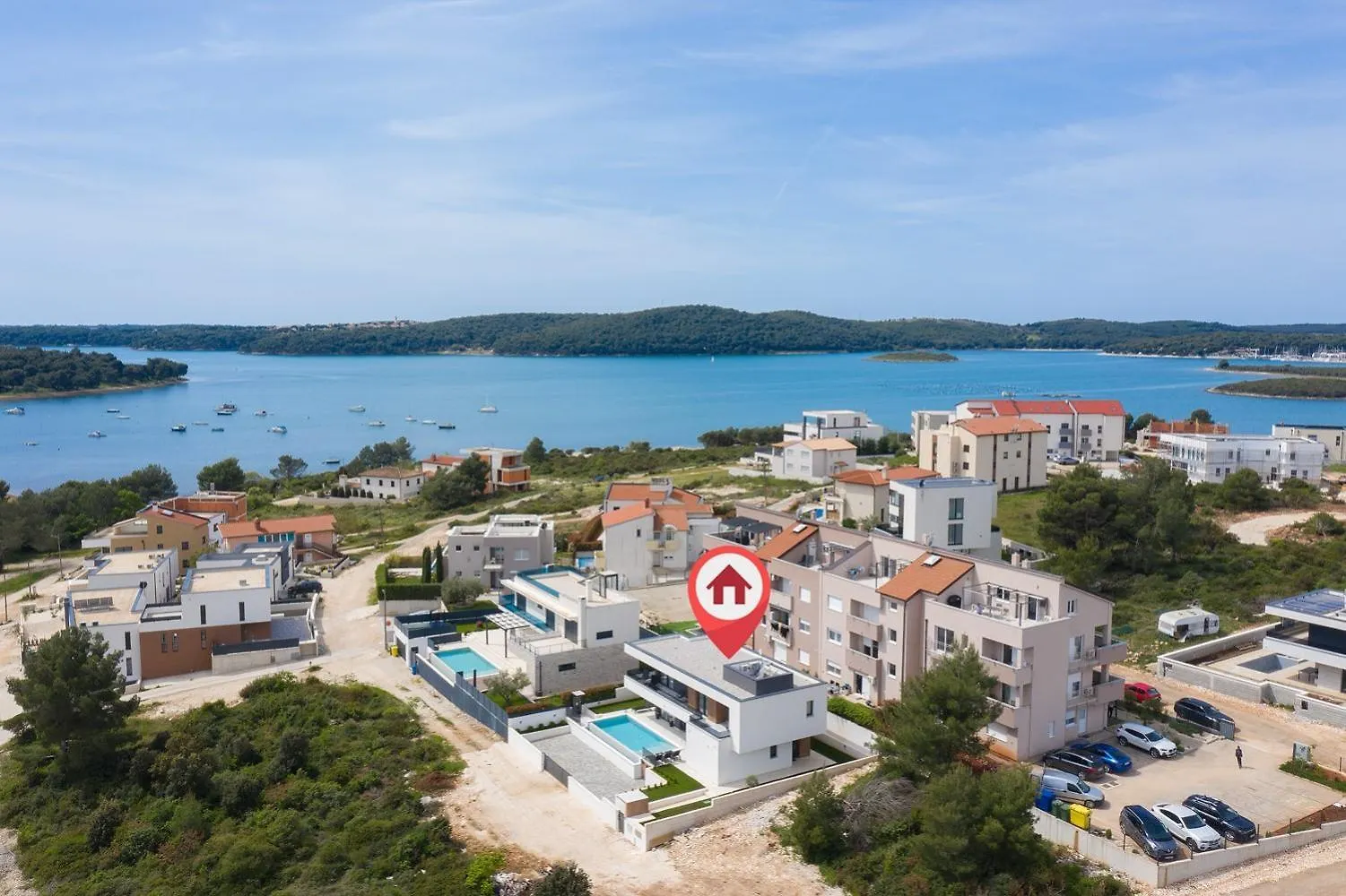 Villa Infinity Gem Medulin 0*,  Croatia